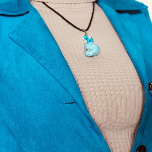 Turquoise Master Healer stone necklace - Picture 3 of 4